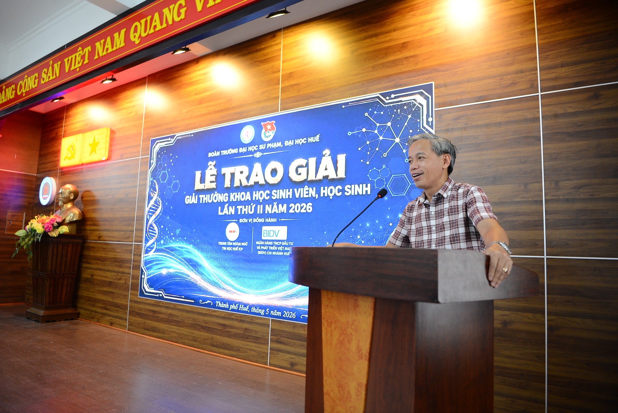 Sinh viên khoa Tin học ghi dấu ấn tại giải thưởng khoa học sinh viên lần thứ II năm 2026: Thiết thực lập thành tích chào mừng 30 năm thành lập Khoa